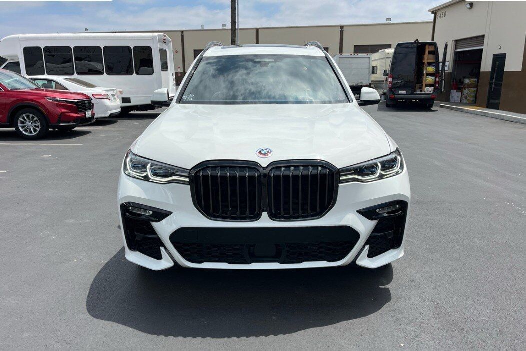 2022 BMW X7 M50i Lux Seating Pkg Adaptive Cruise Captains Chairs Portland OR