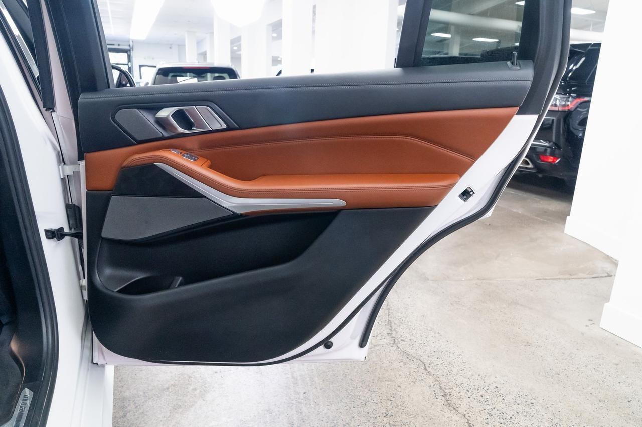 2022 BMW X7 M50i Luxury Seating Package Rear Captains Chairs Execut Portland OR