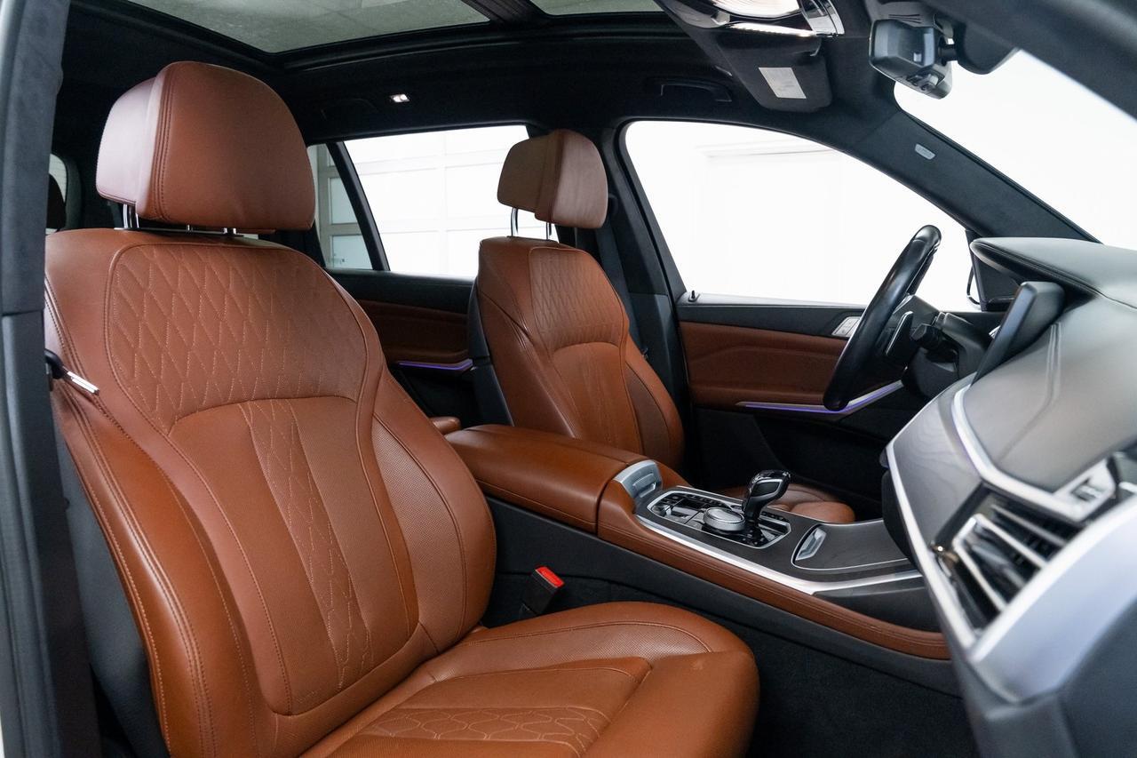 2022 BMW X7 M50i Luxury Seating Package Rear Captains Chairs Execut Portland OR