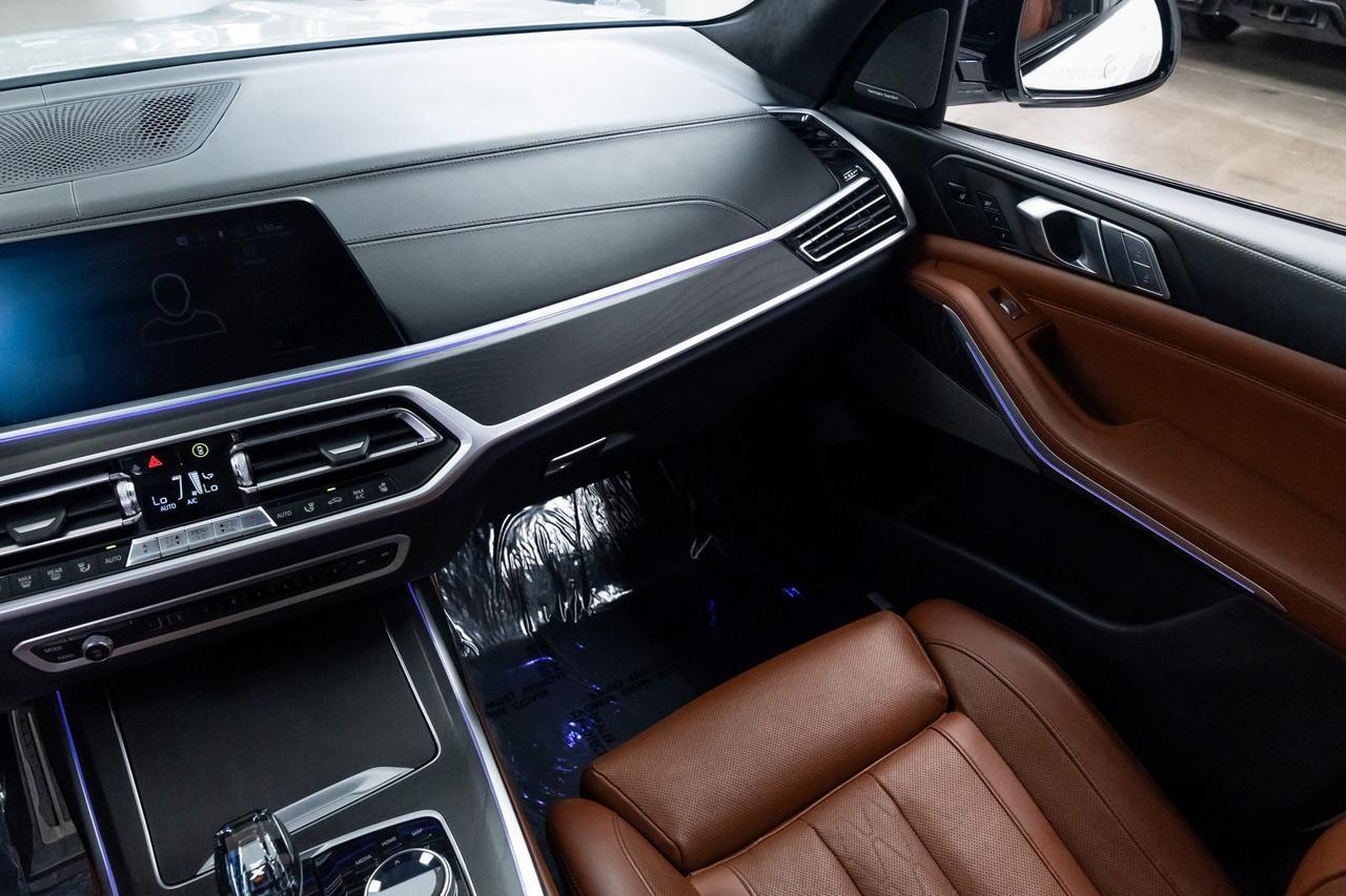 2022 BMW X7 M50i Luxury Seating Package Rear Captains Chairs Execut Portland OR