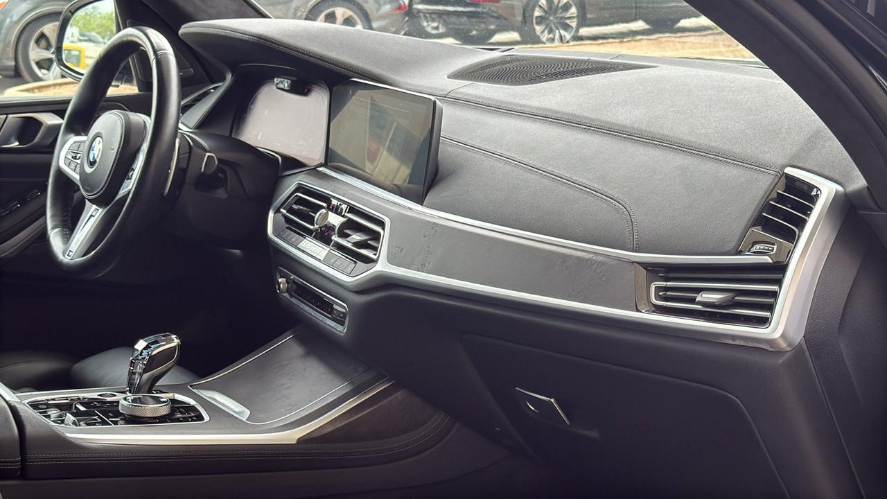 2022 BMW X7 M50i  Selma TX