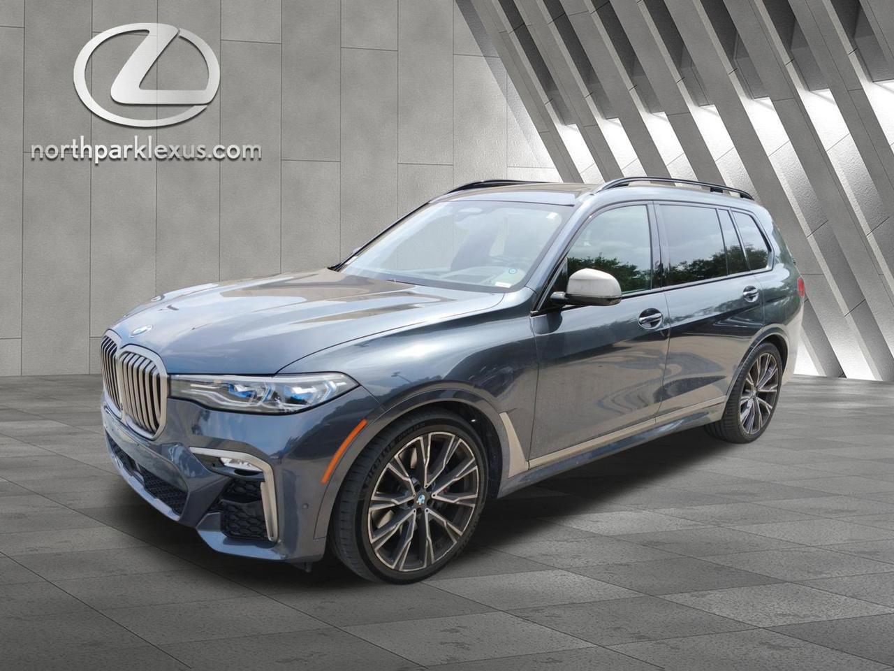 2022 BMW X7 M50i