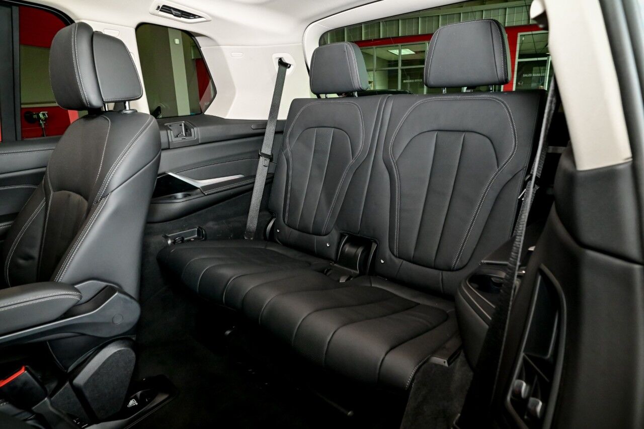 2022 BMW X7 xDrive40i, 21'' Wheels, Driving Assist, Premium Pkg, Shadowline Trim Springfield NJ