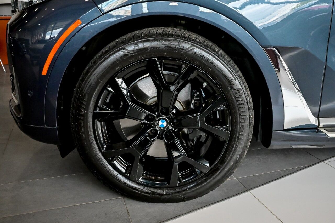 2022 BMW X7 xDrive40i, 21'' Wheels, Driving Assist, Premium Pkg, Shadowline Trim Springfield NJ