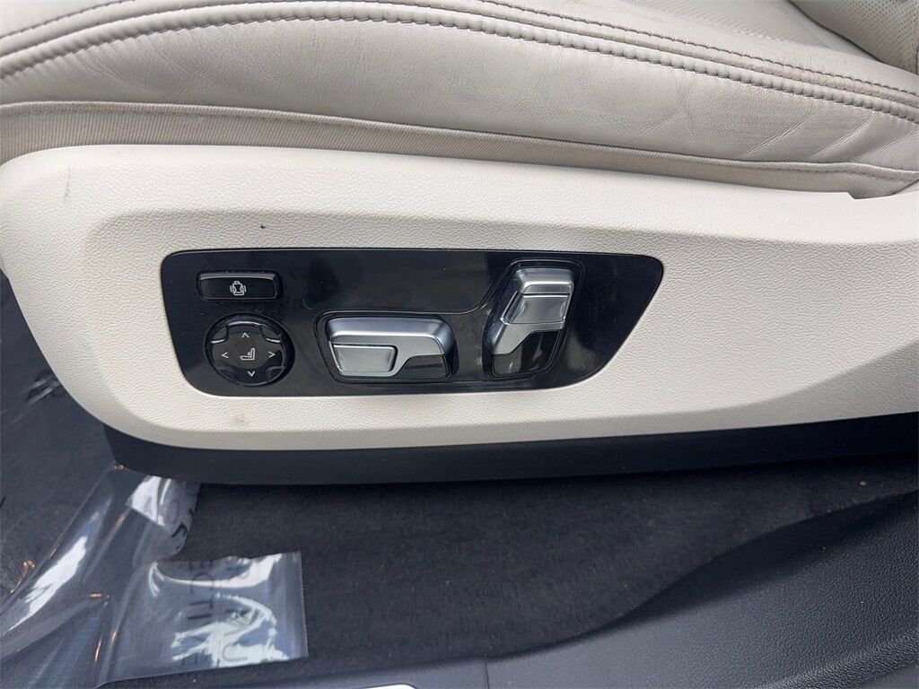 2022 BMW X7 xDrive40i M SPORT,NAV,CAM,PANO,CLMT STS,HEADS UP,2 Irving TX