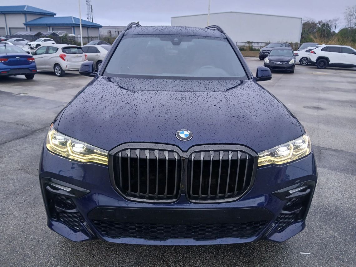2022 BMW X7 xDrive40i Sport Utility 4D