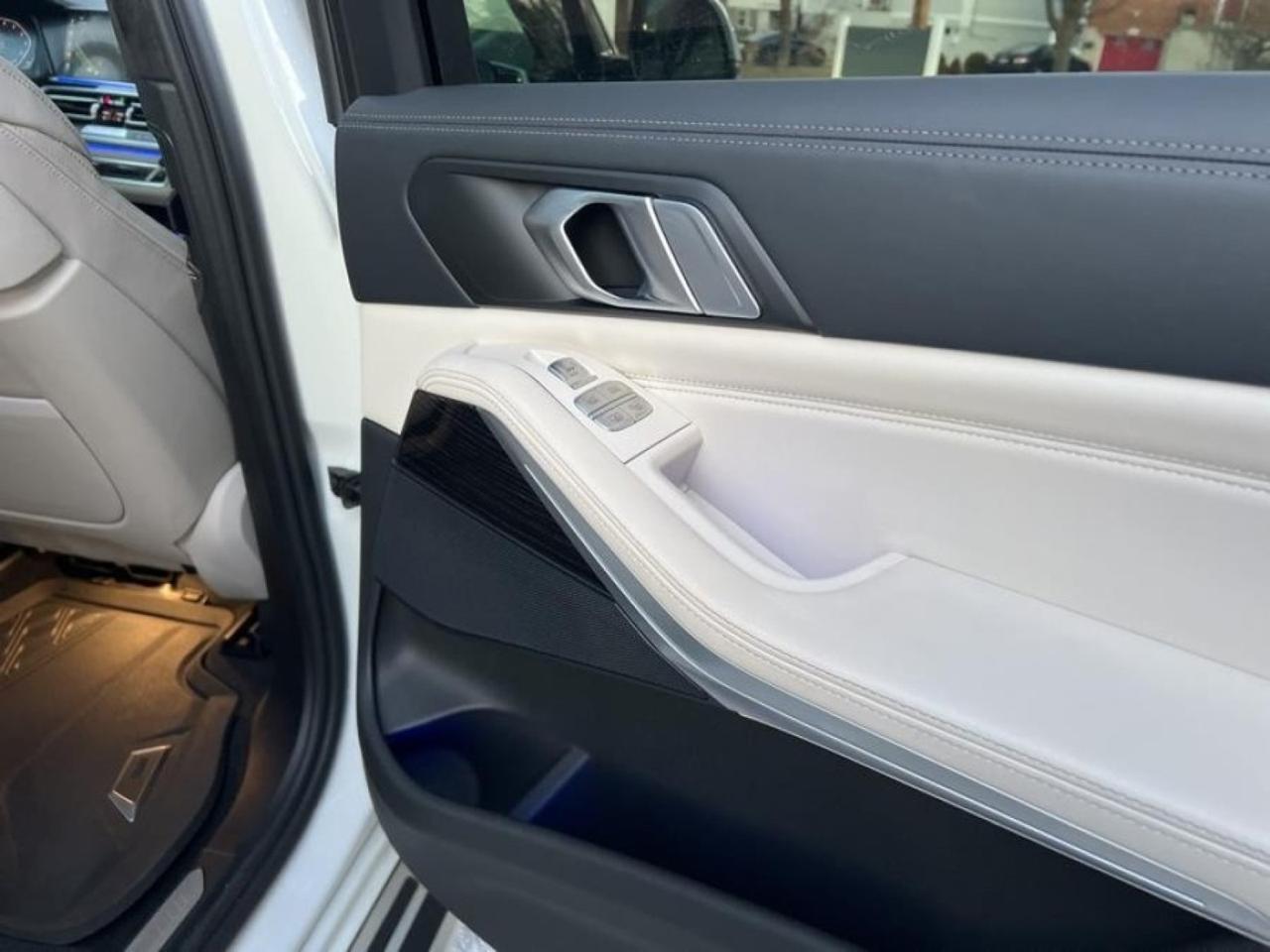 2022 BMW X7 xDrive40i Sports Activity Vehicle Yonkers NY