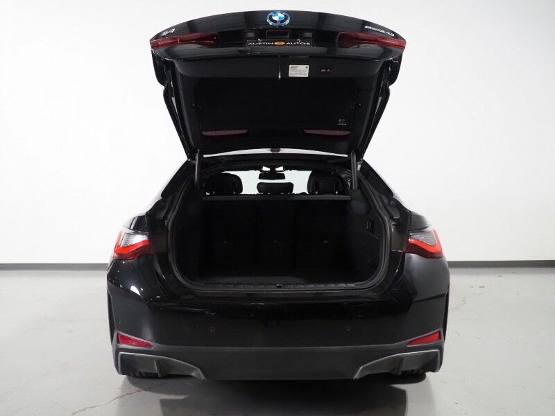 2022 BMW i4 eDrive40 Gran Coupe *DRIVING ASSIST PRO PKG, HEADS-UP DISPLAY, NAVIGATION, CURVED DISPLAY, ADAPTIVE CRUISE, 360 VIEW CAMERAS, MOONROOF, HEATED SEATS/STEERING, COMFORT ACCESS, ANDROID & APPLE Round Rock TX