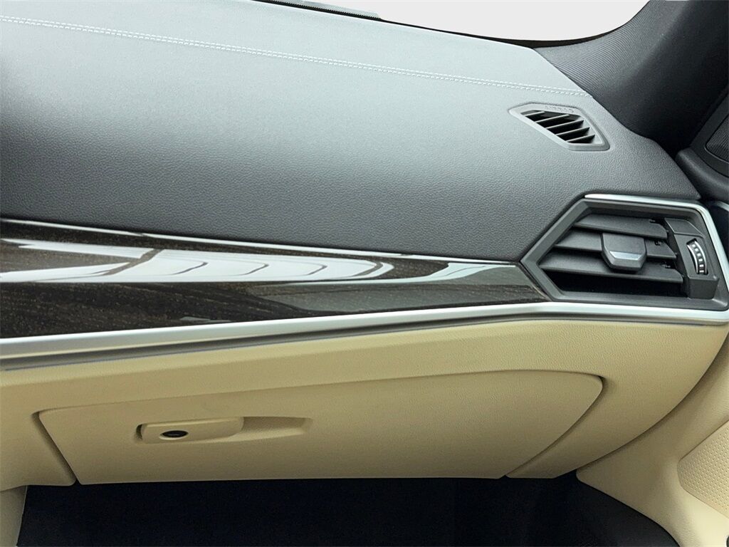 2022 BMW i4 eDrive40 NAV,CAM,SUNROOF,HTD STS,BLIND SPOT Plano TX