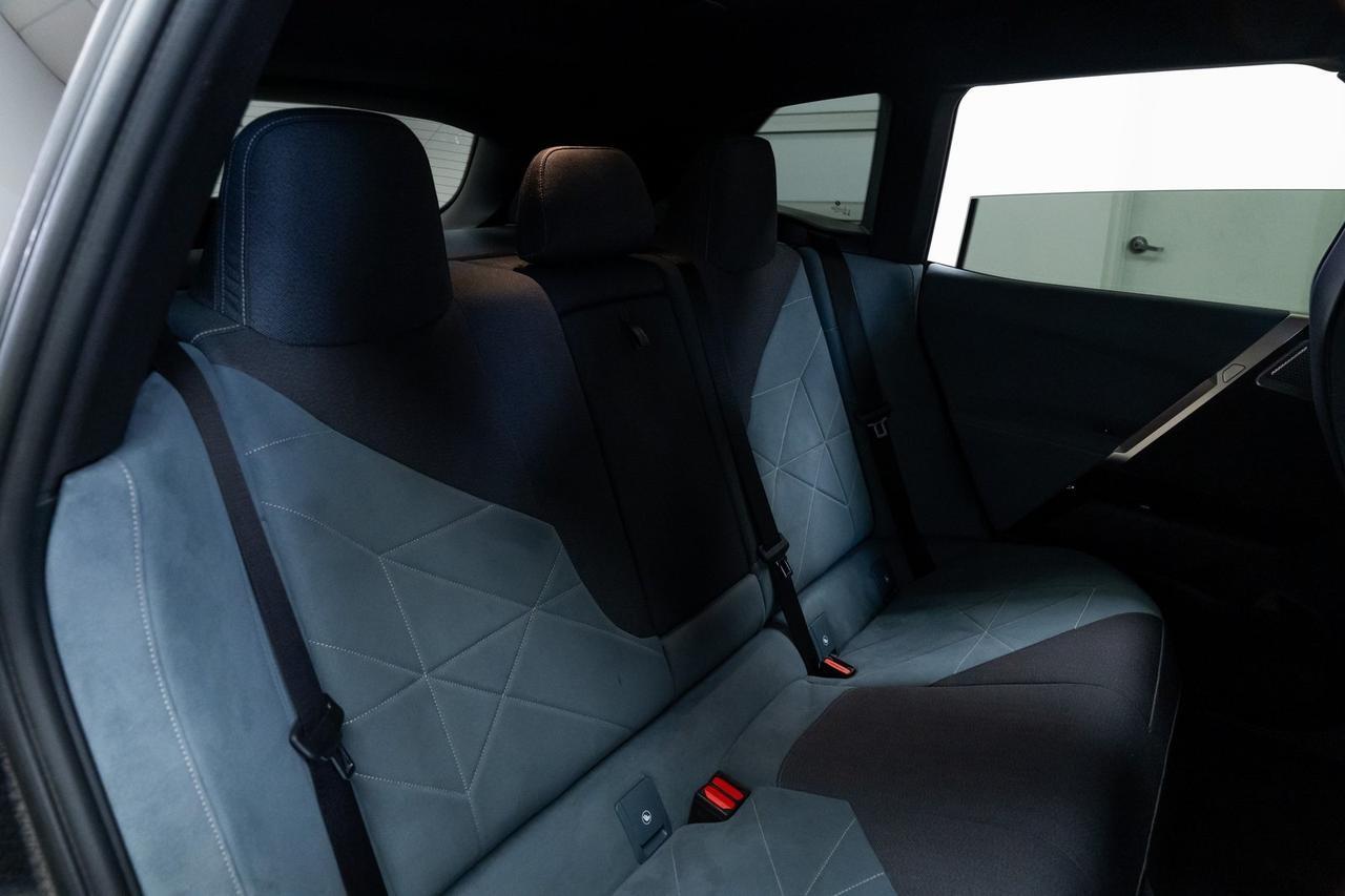 2022 BMW iX xDrive50 1 Owner Bowers &amp; Wilkins Audio Massage Seats Portland OR