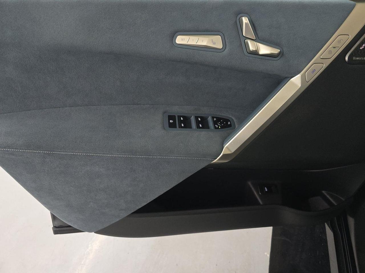 2022 BMW iX xDrive50 Bowers &amp; Wilkins Sound Massage Seats Portland OR