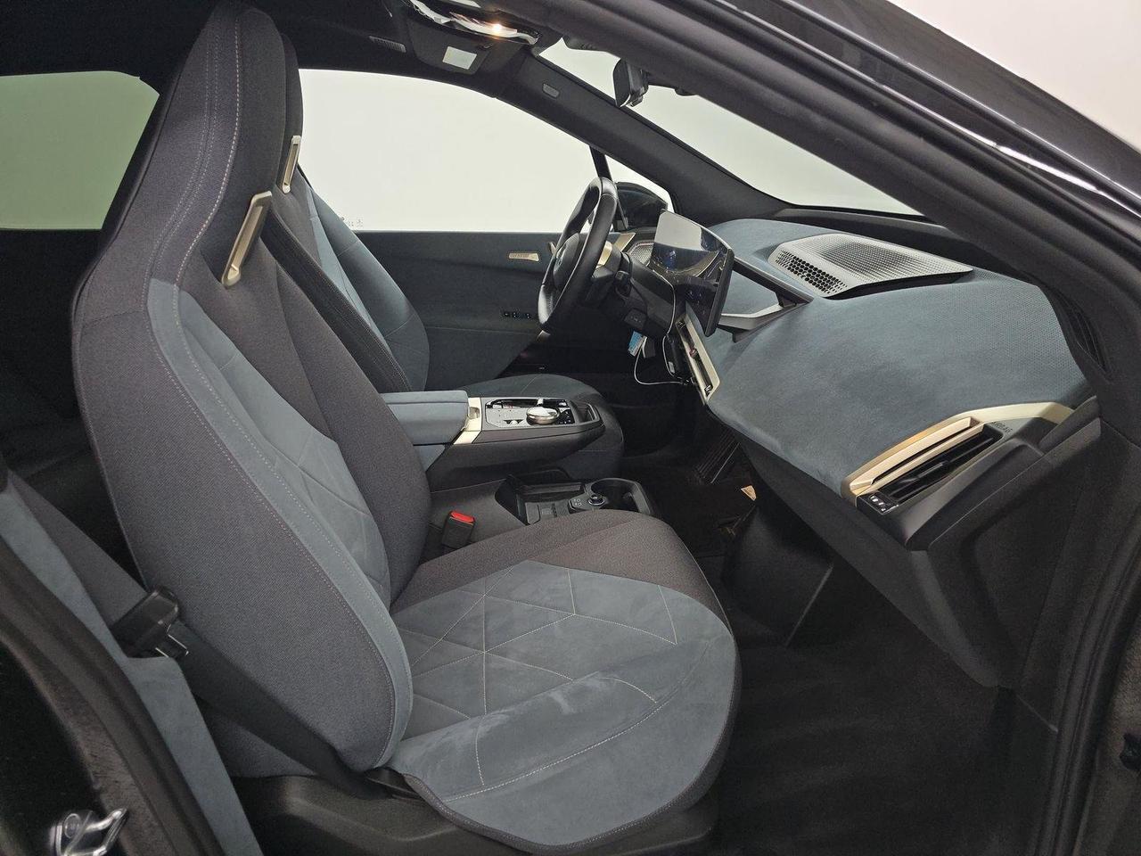 2022 BMW iX xDrive50 Bowers &amp; Wilkins Sound Massage Seats Portland OR