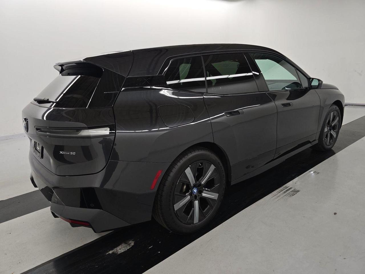 2022 BMW iX xDrive50 Bowers &amp; Wilkins Sound Massage Seats Portland OR