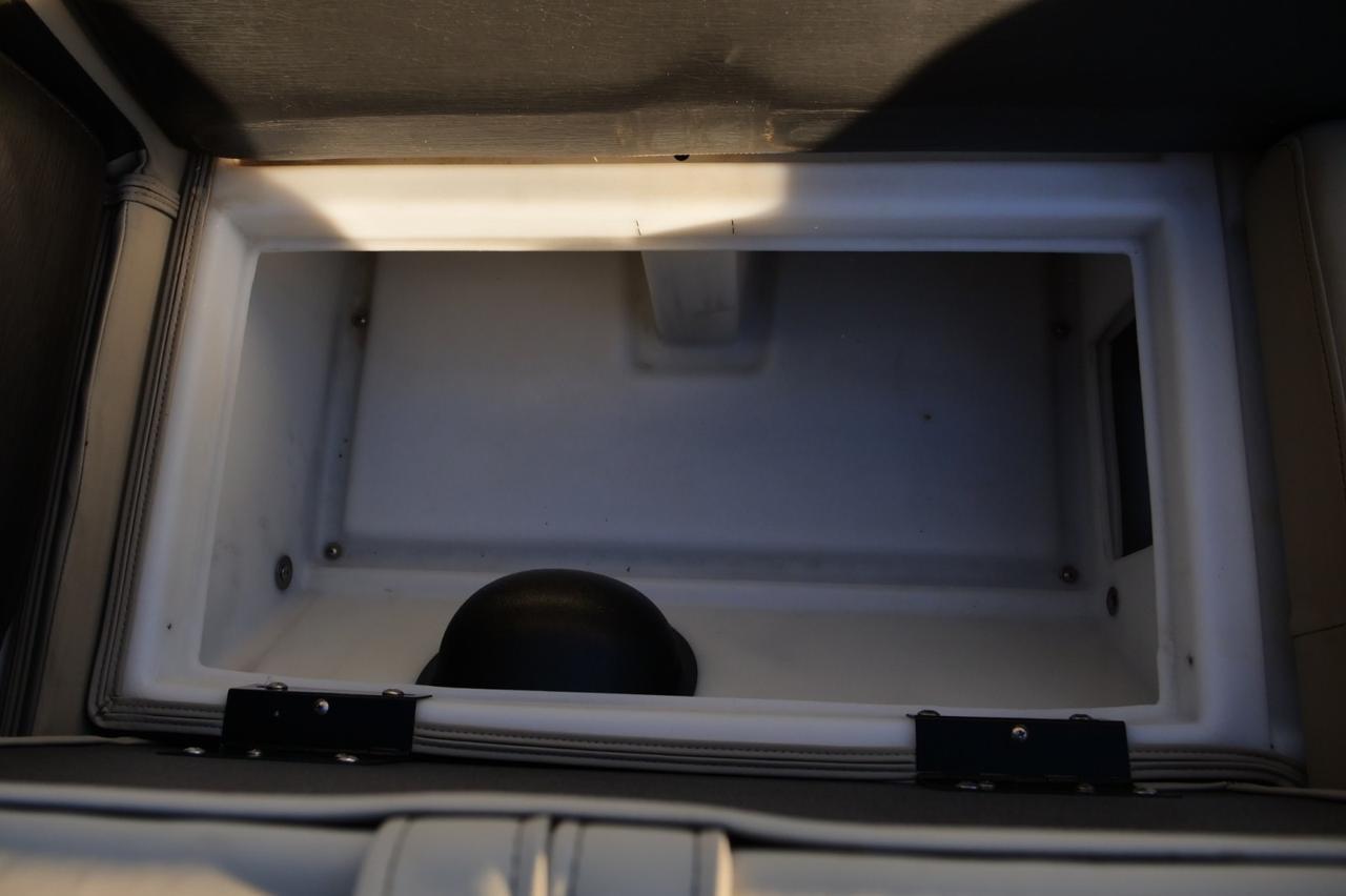 2022 Barletta Cabrio Ultra Lounge C22UC / Tri-Toon / Power Top / Co Captain Chair! Lincolnton NC