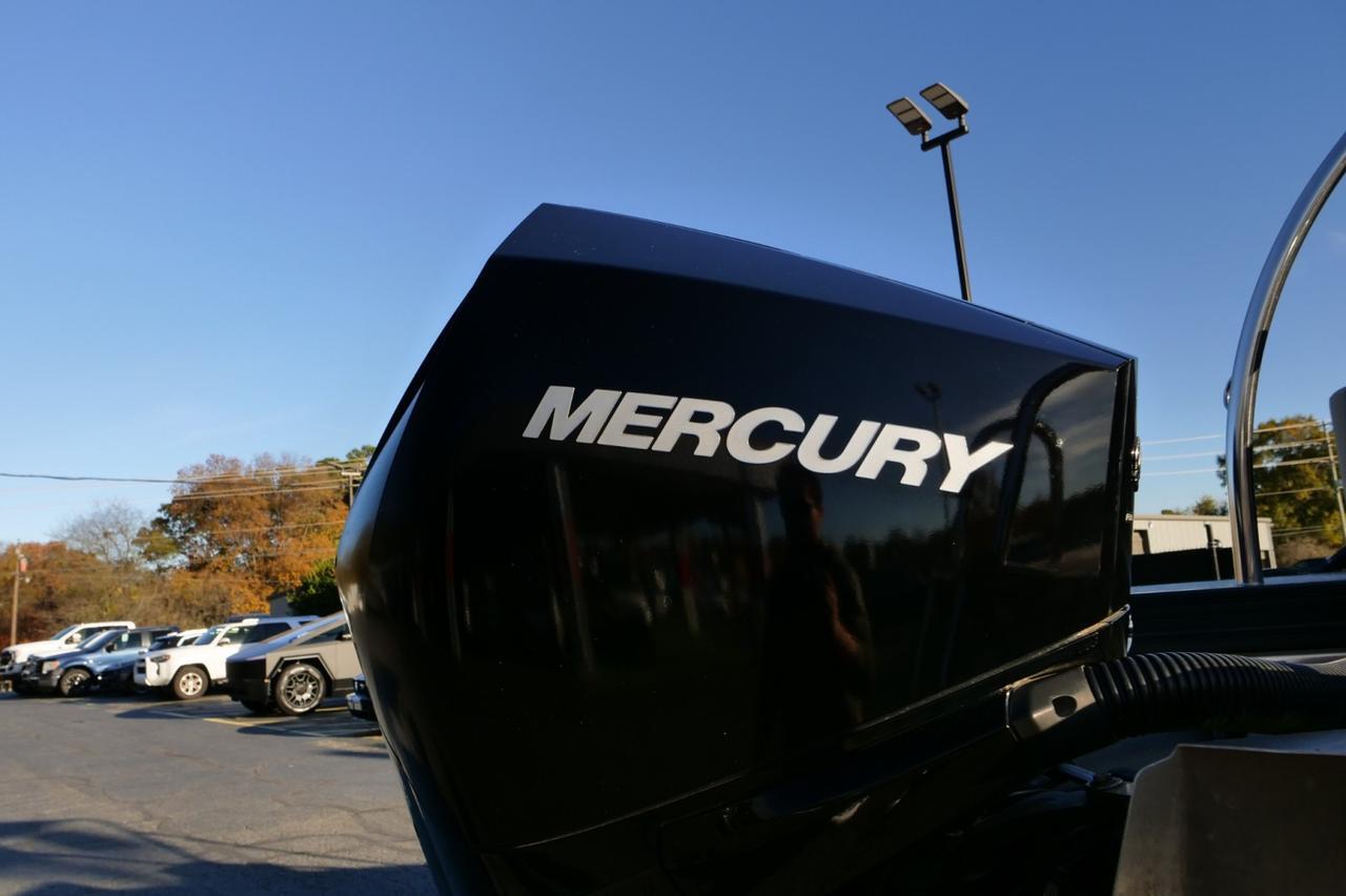 2022 Barletta Cabrio Ultra Lounge C22UC / Tri-Toon / Power Top / Co Captain Chair! Lincolnton NC