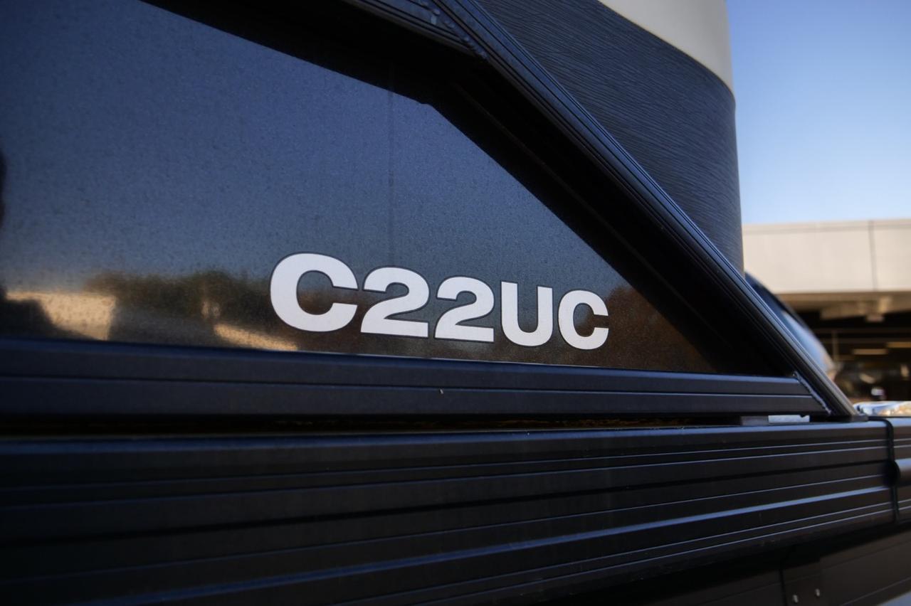 2022 Barletta Cabrio Ultra Lounge C22UC / Tri-Toon / Power Top / Co Captain Chair! Lincolnton NC