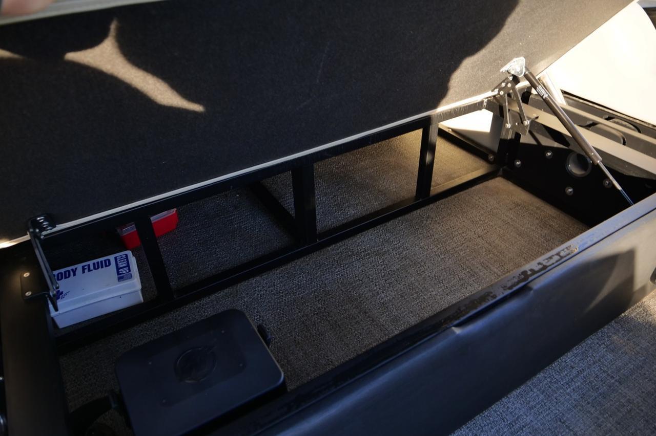 2022 Barletta Cabrio Ultra Lounge C22UC / Tri-Toon / Power Top / Co Captain Chair! Lincolnton NC