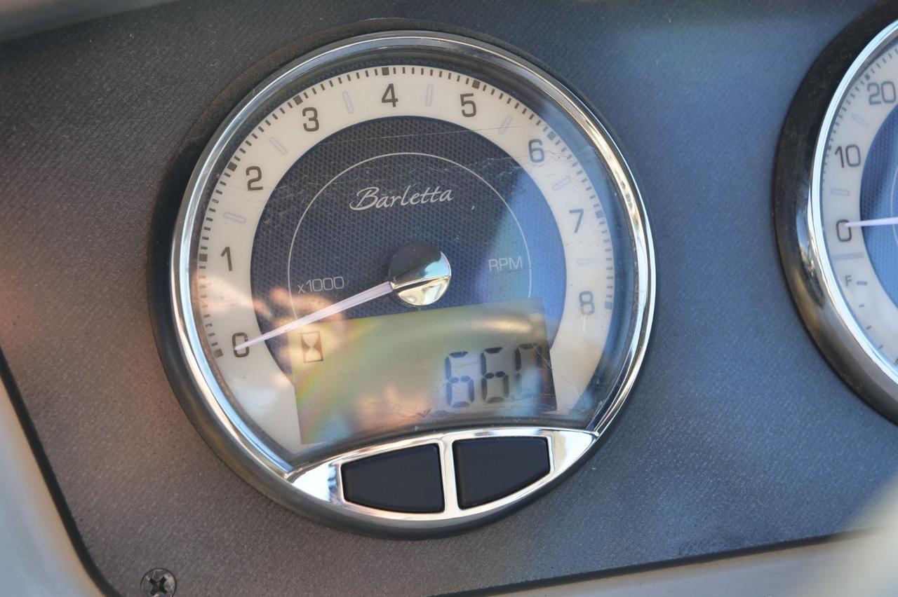 2022 Barletta Cabrio Ultra Lounge C22UC / Tri-Toon / Power Top / Co Captain Chair! Lincolnton NC