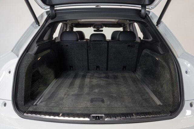 2022 Bentley Bentayga S ($242,125 MSRP) *ONLY 16,000 MILES* San Diego CA
