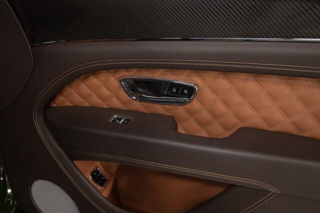 2022 Bentley Bentayga S ($265,285 MSRP!) *BRITISH RACING GREEN* *CARBON FIBER* *HUGE OPTION LIST* San Diego CA
