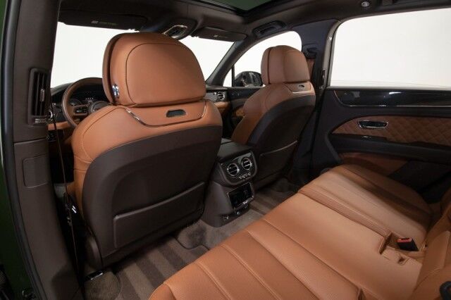 2022 Bentley Bentayga S ($265,285 MSRP!) *BRITISH RACING GREEN* *CARBON FIBER* *HUGE OPTION LIST* San Diego CA