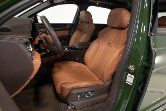 2022 Bentley Bentayga S ($265,285 MSRP!) *BRITISH RACING GREEN* *CARBON FIBER* *HUGE OPTION LIST* San Diego CA
