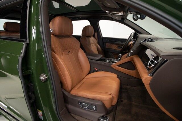 2022 Bentley Bentayga S ($265,285 MSRP!) *BRITISH RACING GREEN* *CARBON FIBER* *HUGE OPTION LIST* San Diego CA