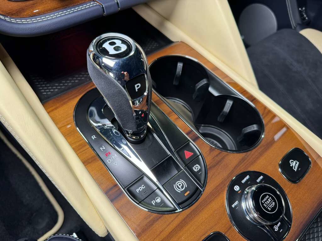 2022 Bentley Bentayga S Dark Sapphire paint, Blackline Specification, bespoke interior AND MUCH MORE!! Fort Lauderdale FL