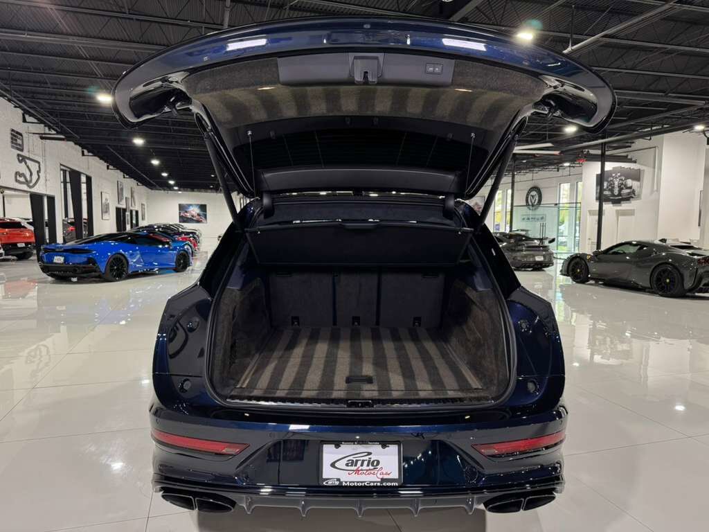 2022 Bentley Bentayga S Dark Sapphire paint, Blackline Specification, bespoke interior AND MUCH MORE!! Fort Lauderdale FL