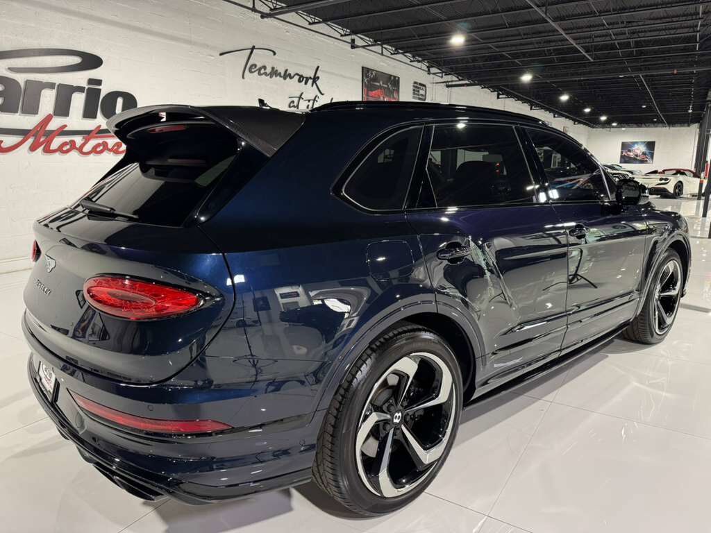 2022 Bentley Bentayga S Dark Sapphire paint, Blackline Specification, bespoke interior AND MUCH MORE!! Fort Lauderdale FL