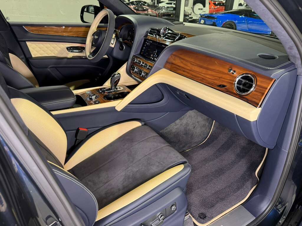 2022 Bentley Bentayga S Dark Sapphire paint, Blackline Specification, bespoke interior AND MUCH MORE!! Fort Lauderdale FL