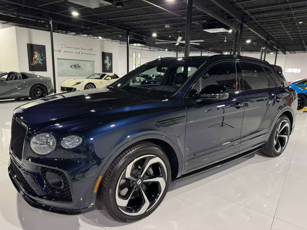 2022 Bentley Bentayga S Dark Sapphire paint, Blackline Specification, bespoke interior AND MUCH MORE!! Fort Lauderdale FL