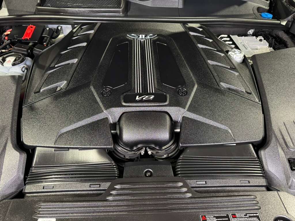 2022 Bentley Bentayga S Dark Sapphire paint, Blackline Specification, bespoke interior AND MUCH MORE!! Fort Lauderdale FL
