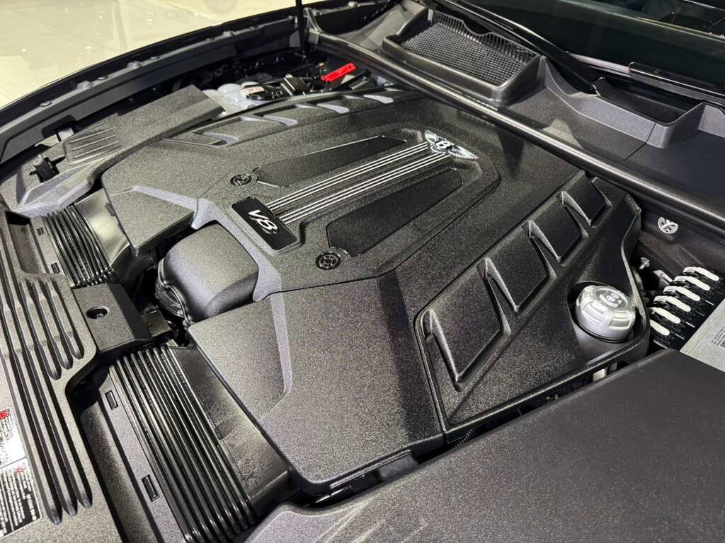 2022 Bentley Bentayga S Dark Sapphire paint, Blackline Specification, bespoke interior AND MUCH MORE!! Fort Lauderdale FL