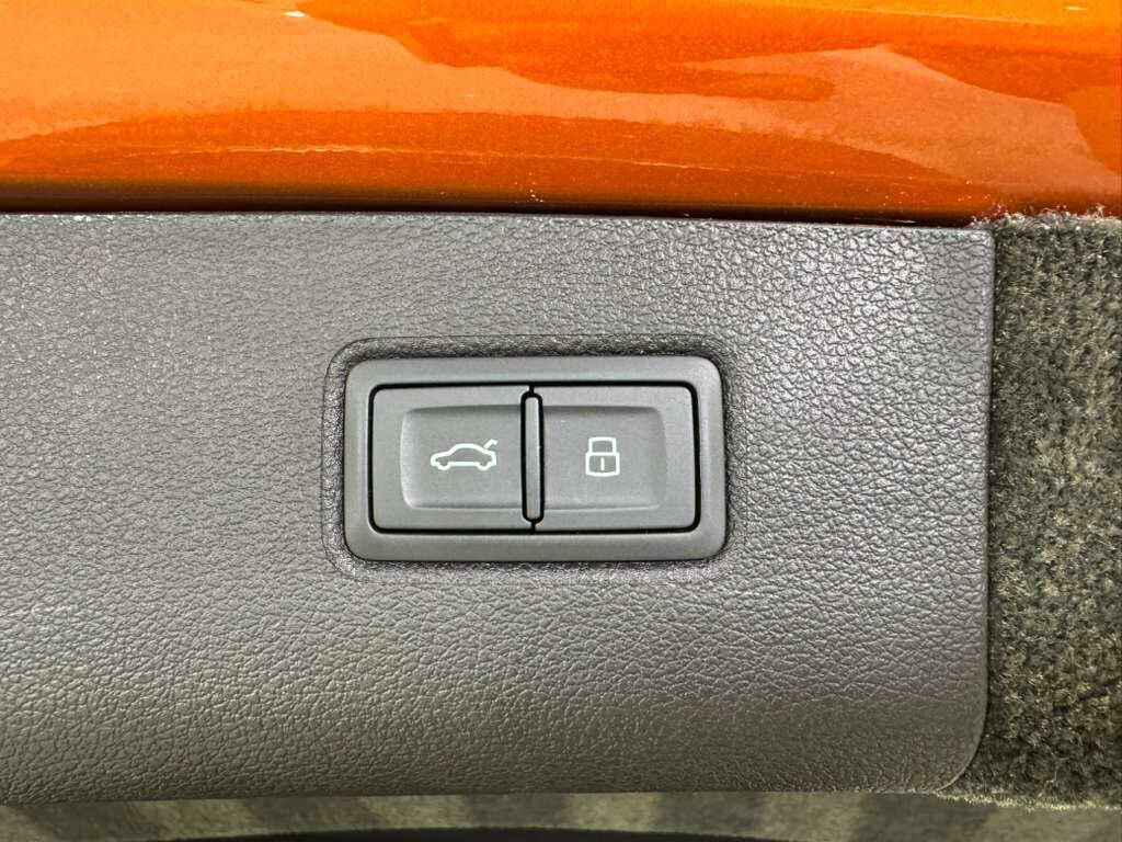 2022 Bentley Bentayga S First Edition, Orange Flame paint, Naim audio system AND MUCH MORE!! Fort Lauderdale FL