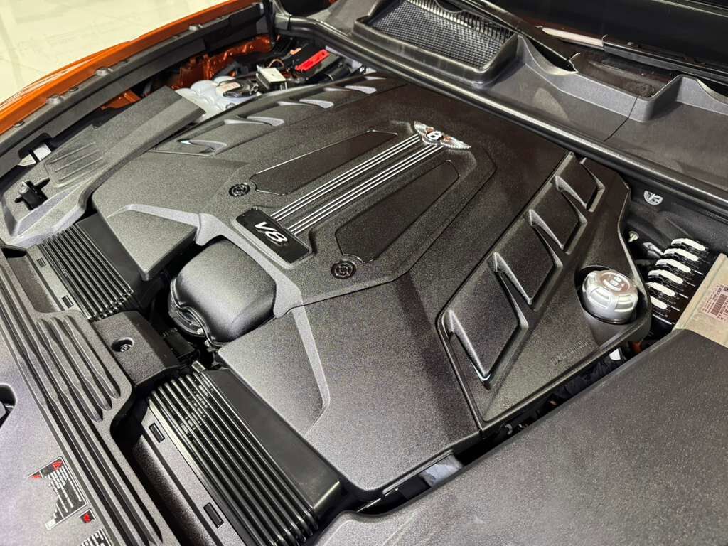 2022 Bentley Bentayga S First Edition, Orange Flame paint, Naim audio system AND MUCH MORE!! Fort Lauderdale FL