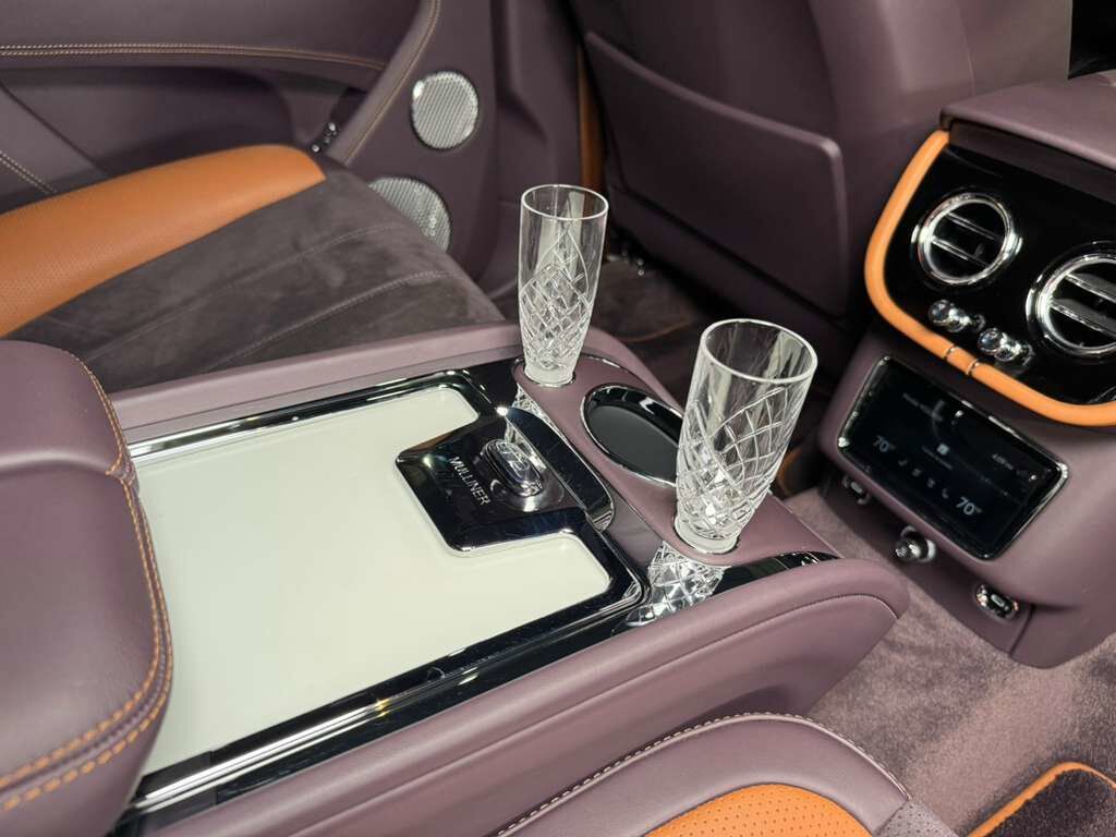 2022 Bentley Bentayga S Khamun By Mulliner,Blackline Specification,Naim audio system,rear executive seating AND MUCH MORE! Fort Lauderdale FL