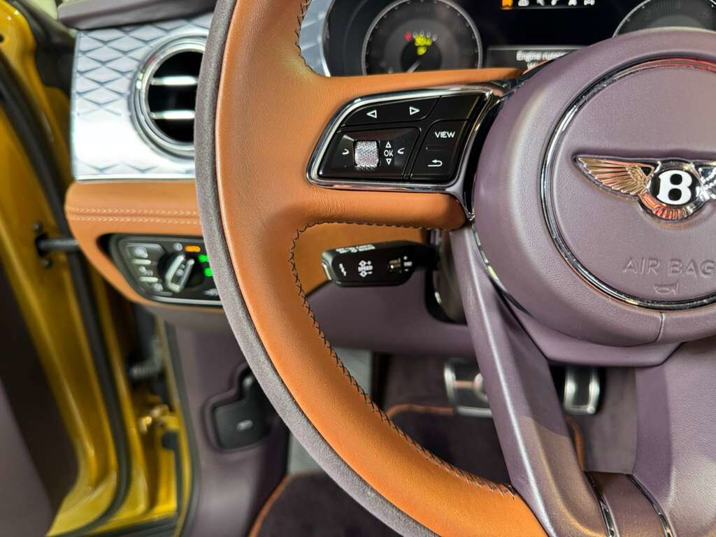 2022 Bentley Bentayga S Khamun By Mulliner,Blackline Specification,Naim audio system,rear executive seating AND MUCH MORE! Fort Lauderdale FL