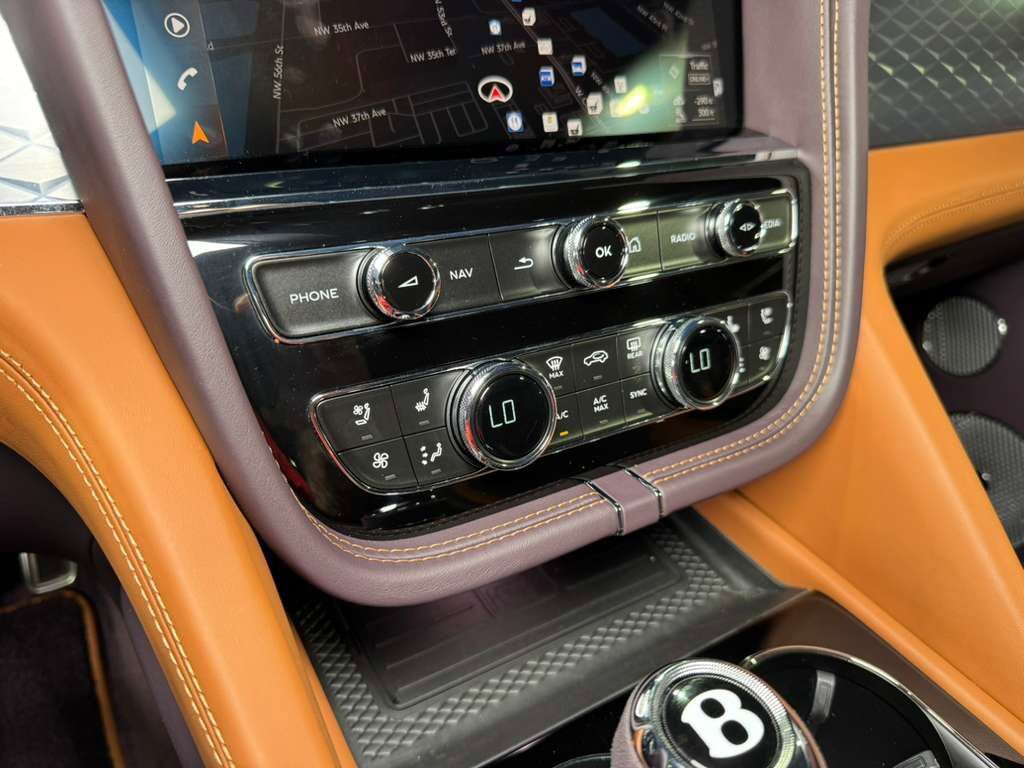 2022 Bentley Bentayga S Khamun By Mulliner,Blackline Specification,Naim audio system,rear executive seating AND MUCH MORE! Fort Lauderdale FL
