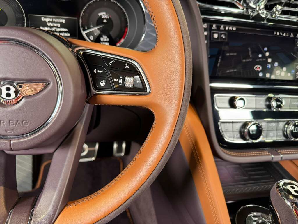 2022 Bentley Bentayga S Khamun By Mulliner,Blackline Specification,Naim audio system,rear executive seating AND MUCH MORE! Fort Lauderdale FL