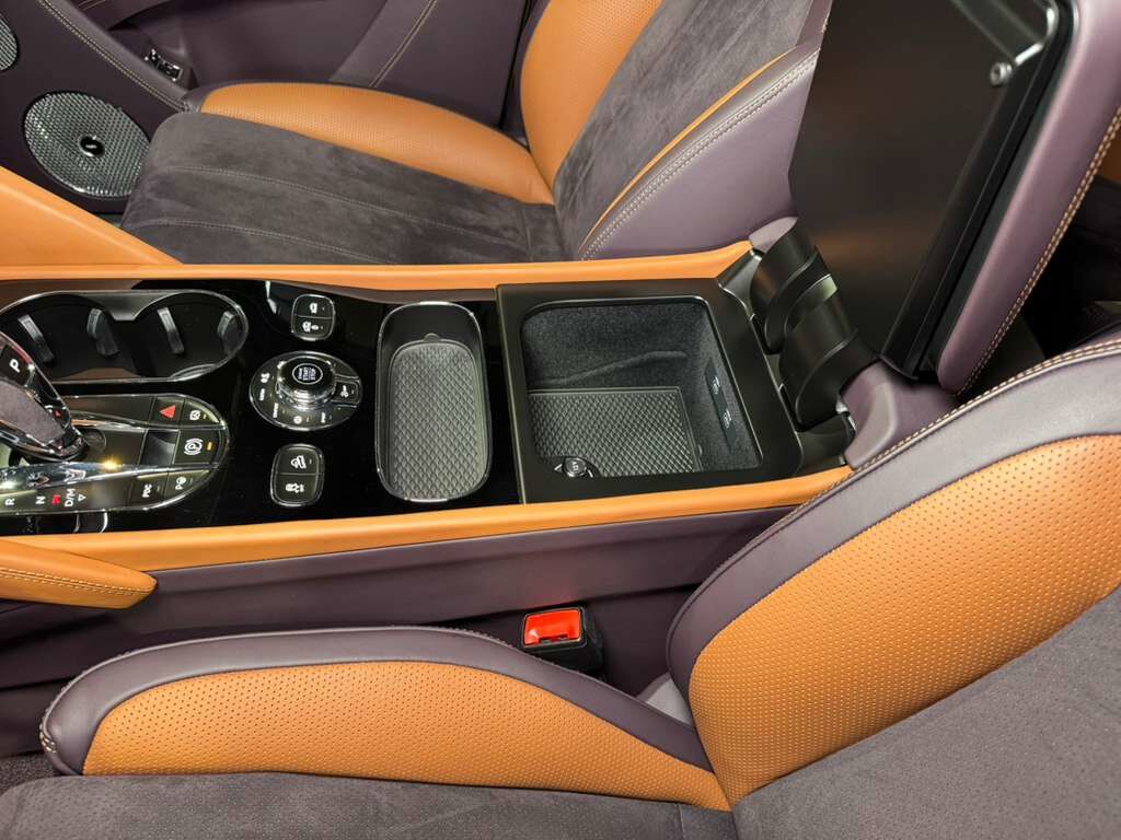 2022 Bentley Bentayga S Khamun By Mulliner,Blackline Specification,Naim audio system,rear executive seating AND MUCH MORE! Fort Lauderdale FL