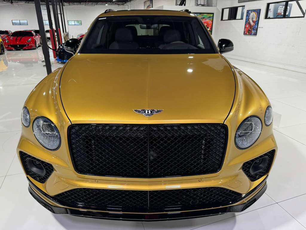 2022 Bentley Bentayga S Khamun By Mulliner,Blackline Specification,Naim audio system,rear executive seating AND MUCH MORE! Fort Lauderdale FL