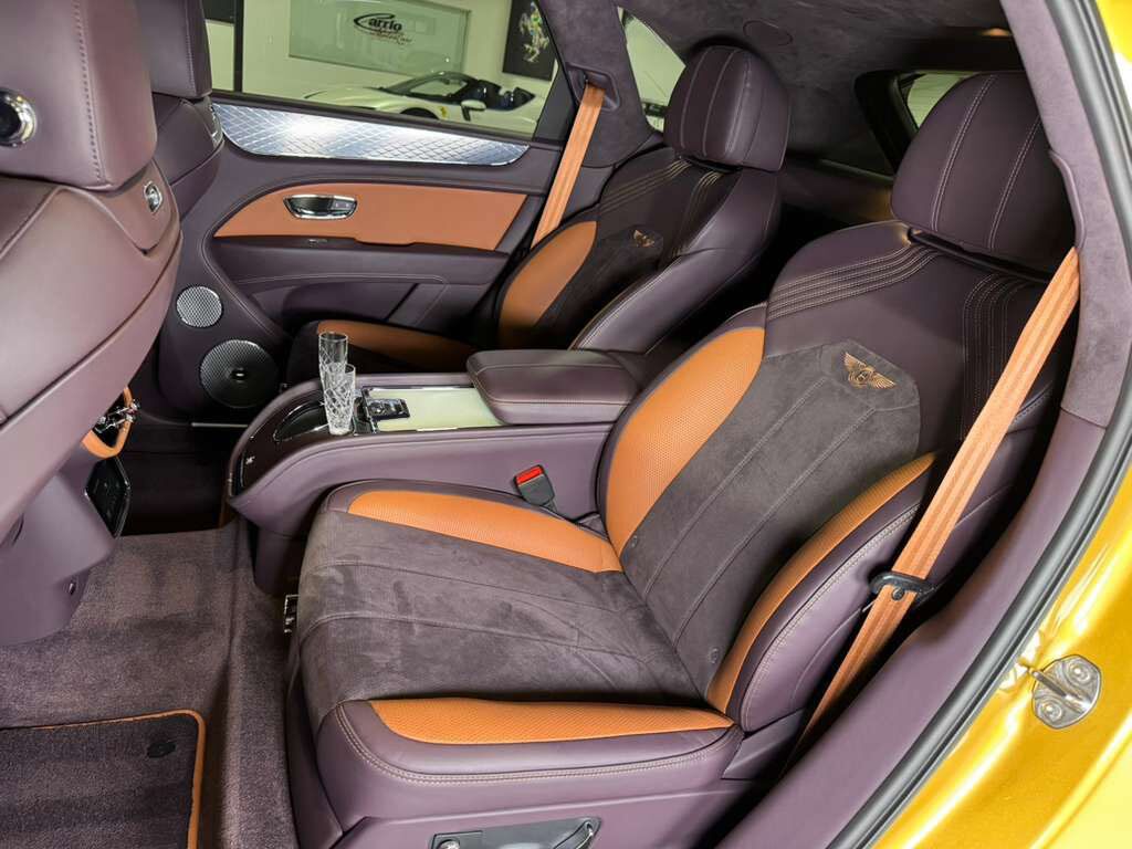 2022 Bentley Bentayga S Khamun By Mulliner,Blackline Specification,Naim audio system,rear executive seating AND MUCH MORE! Fort Lauderdale FL