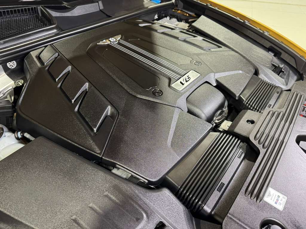 2022 Bentley Bentayga S Khamun By Mulliner,Blackline Specification,Naim audio system,rear executive seating AND MUCH MORE! Fort Lauderdale FL