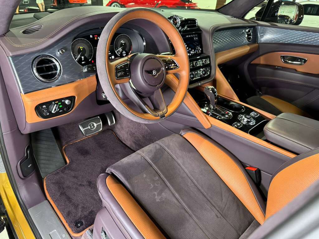 2022 Bentley Bentayga S Khamun By Mulliner,Blackline Specification,Naim audio system,rear executive seating AND MUCH MORE! Fort Lauderdale FL