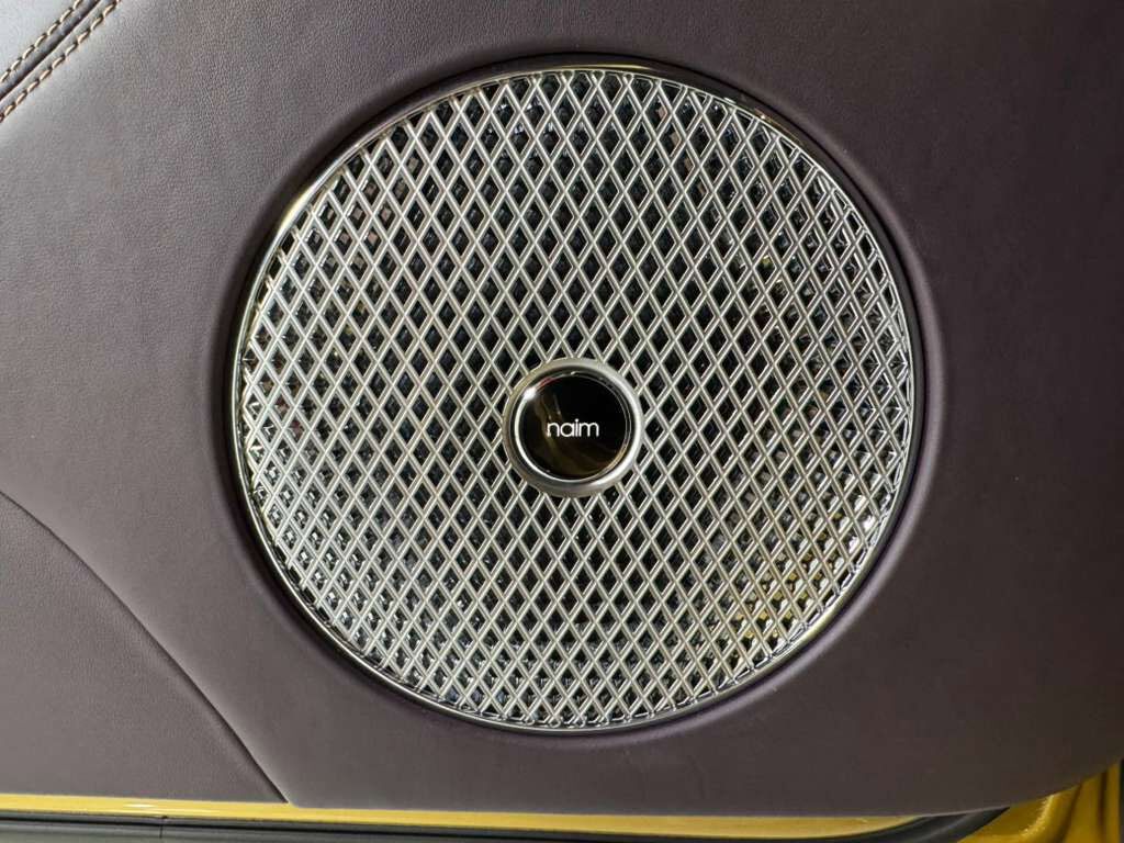 2022 Bentley Bentayga S Khamun By Mulliner,Blackline Specification,Naim audio system,rear executive seating AND MUCH MORE! Fort Lauderdale FL