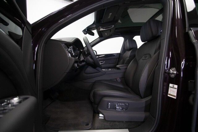 2022 Bentley Bentayga V8 ($224,985 MSRP) *BLACKLINE SPECIFICATION* *ONLY 6600 MILES* San Diego CA