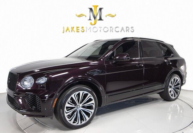 2022 Bentley Bentayga V8 ($224,985 MSRP) *BLACKLINE SPECIFICATION* *ONLY 6600 MILES*