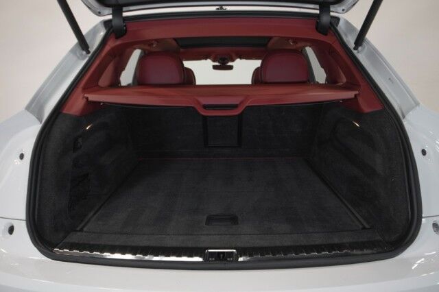 2022 Bentley Bentayga V8 FIRST EDITION ($254,145 MSRP) *4-SEAT SPECIFICATION* *CARBON FIBER VENEER* *NAIM AUDIO* *WHITE ON RED* San Diego CA