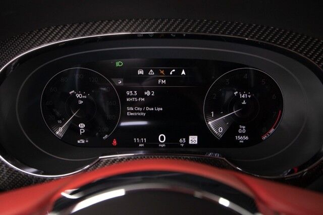 2022 Bentley Bentayga V8 FIRST EDITION ($254,145 MSRP) *4-SEAT SPECIFICATION* *CARBON FIBER VENEER* *NAIM AUDIO* *WHITE ON RED* San Diego CA